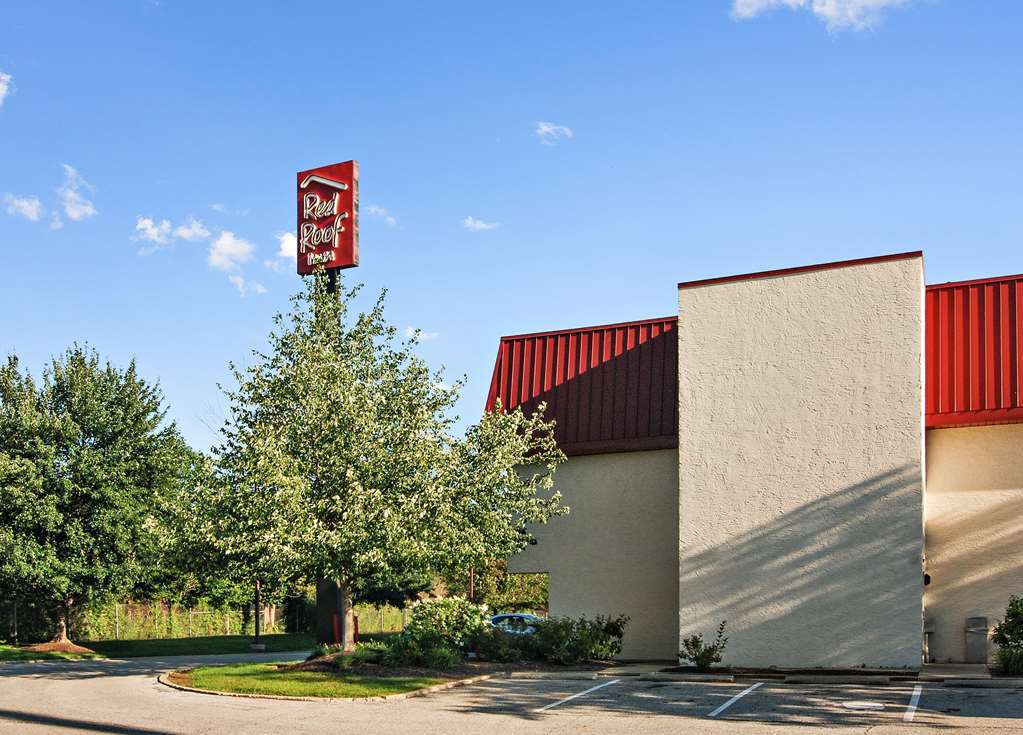 Red Roof Inn Cincinnati East - Beechmont Cherry Grove Exterior foto